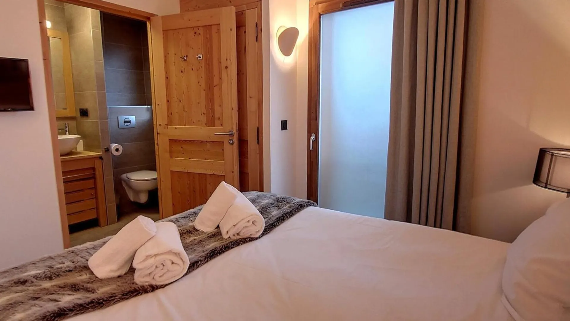 Appartement Souplex Chaleureux Aux Gets - 4 Pers, 2 Ch. En Suite, Proche Du Centre Et Des Pistes - Fr-1-598-170 Les Gets 0*,  France